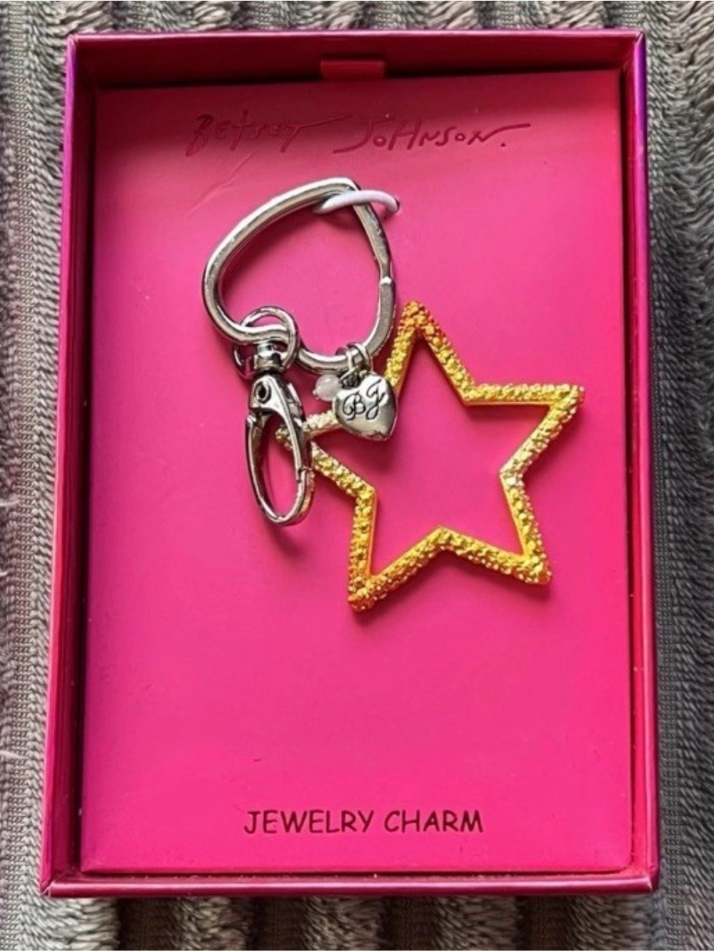 Betsey Johnson🌟Yellow Gold Silver Tone Ombré Star Heart Key Ring Bag Charm NWB-
